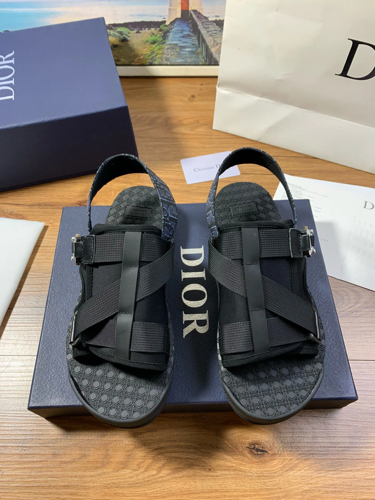 Factory price: 340💰Dior men’s counters are selling sandals at the same time✔️Imported brand printing/selected high-quality calfskin, highlighting high-end elegance and exquisite workmanship. Soles: original soles specially provided by the original factory, hot-selling physical products🔥Normal size: 38-44, customized 45